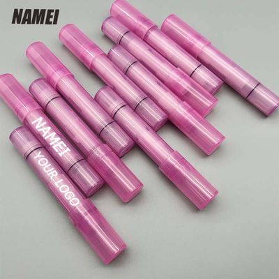 İyi bir fiyat. Boş plastik saklayıcı konteyneri vurgular çevrimiçi